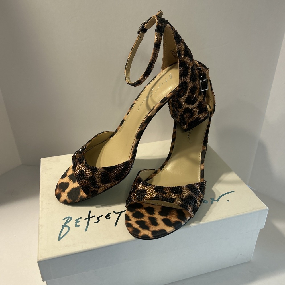 Betsey Johnson Women's KAMI Rhinestone Leopard Heels Size 10 NEW IN BOX